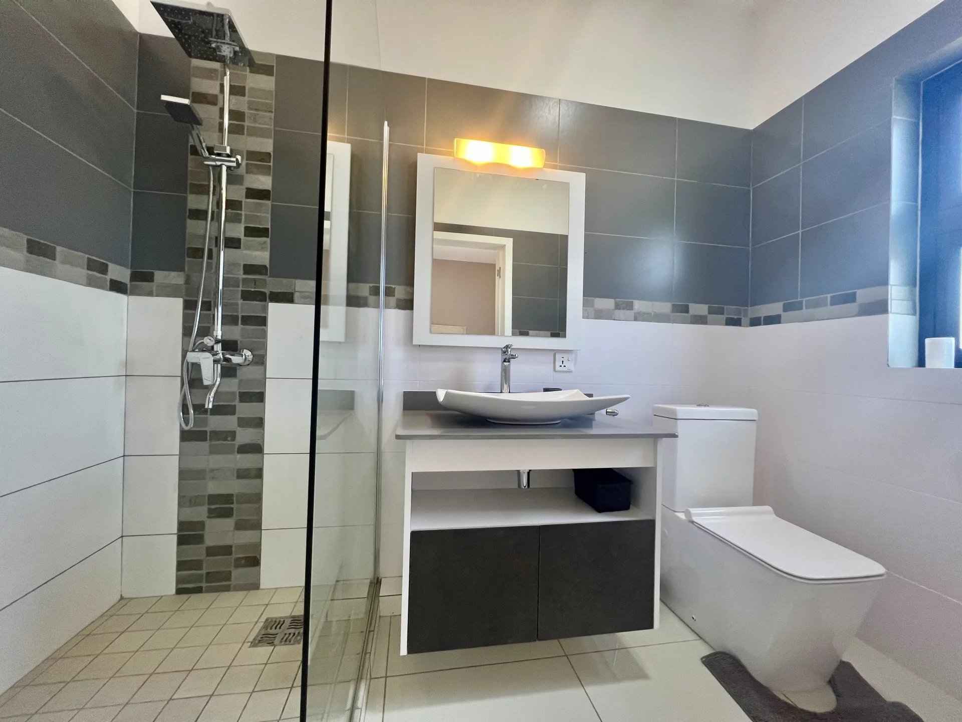 Dd6ac93530ace1bce791ff2b602050f6 c33de0ed4e 1920 original - Attribut alt par défaut.