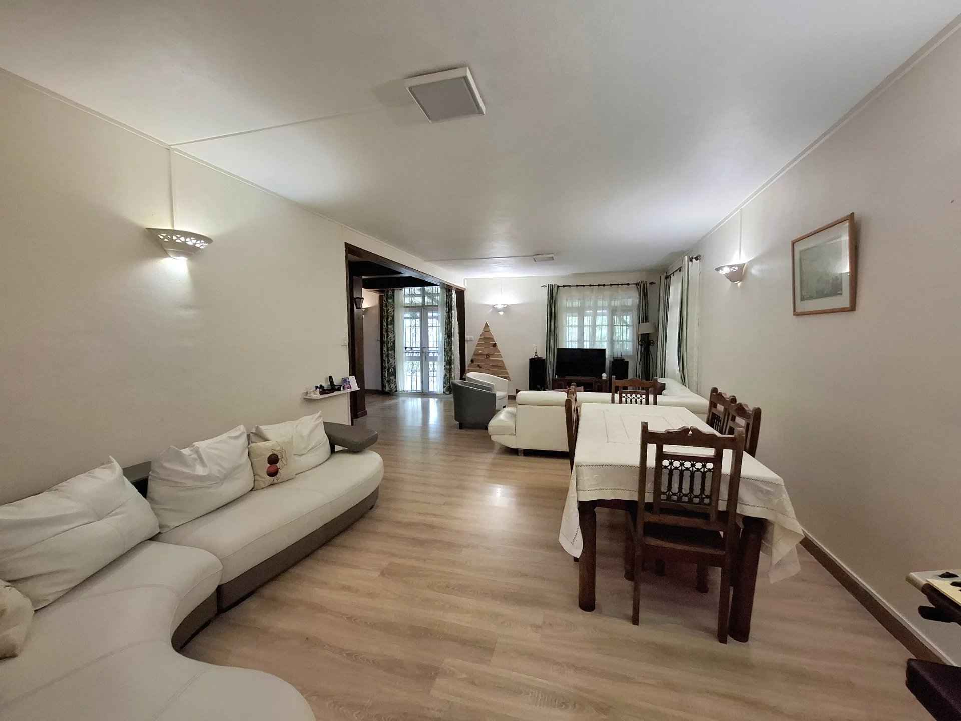 2f56a6bebcb89ce48dc516cb7dd5f6cd f1e71fb80f 1920 original - Attribut alt par défaut.