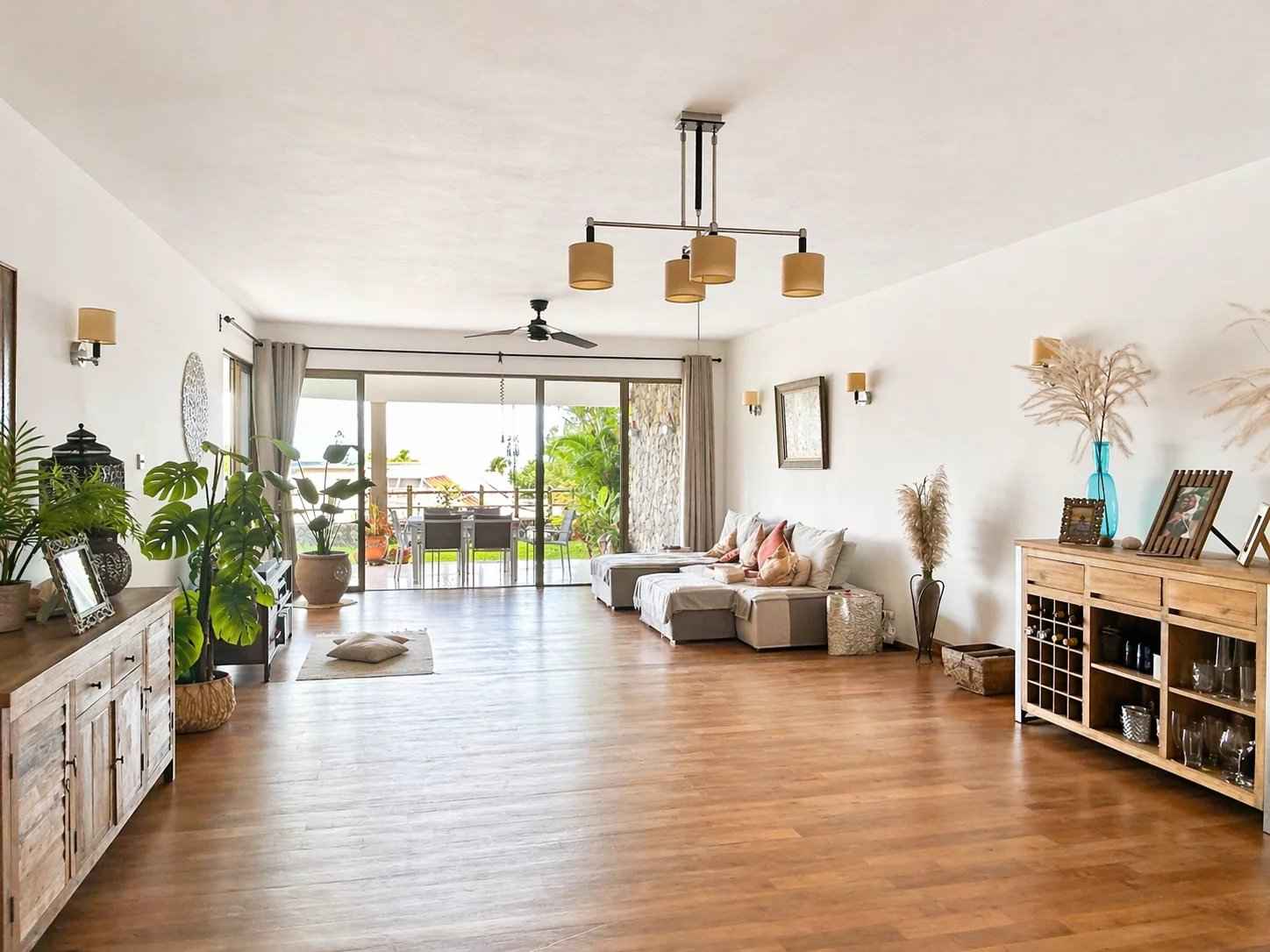 077d4e1a3e6989ee8a52d952202a6a4c b53f2c6ef6 1448 original - Attribut alt par défaut.