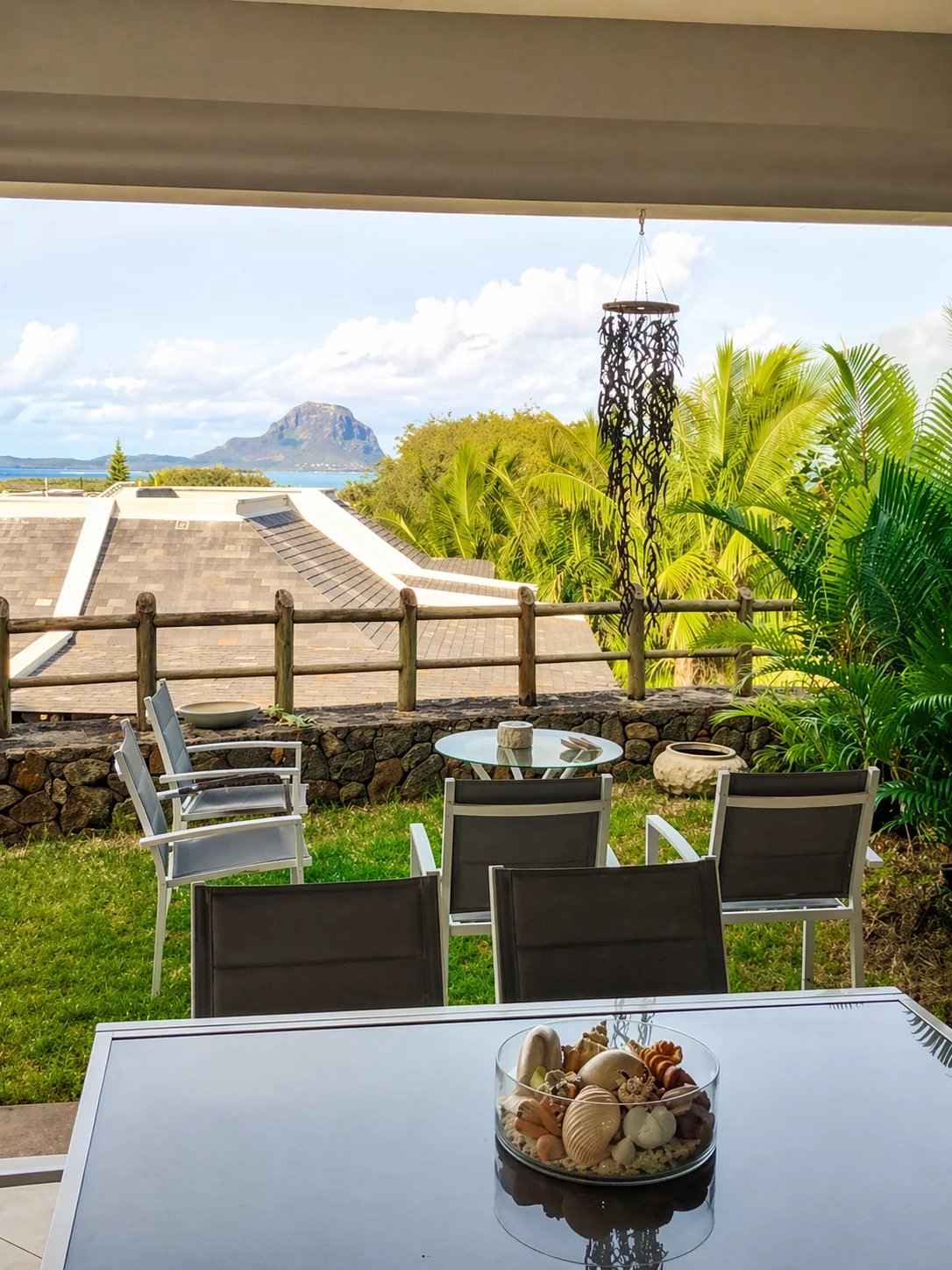 E9287931c250fffa2ee07f4fd95fddf9 e70c97bd30 1448 original - Attribut alt par défaut.