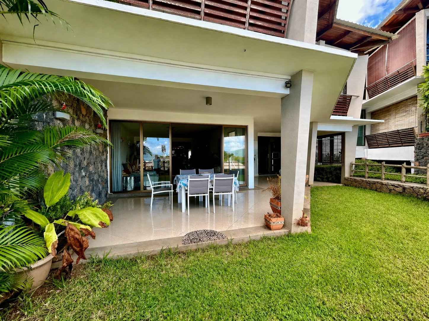 3099dc96d1f9c21426509bde3a4e39ec 6a45b26828 1448 original - Attribut alt par défaut.