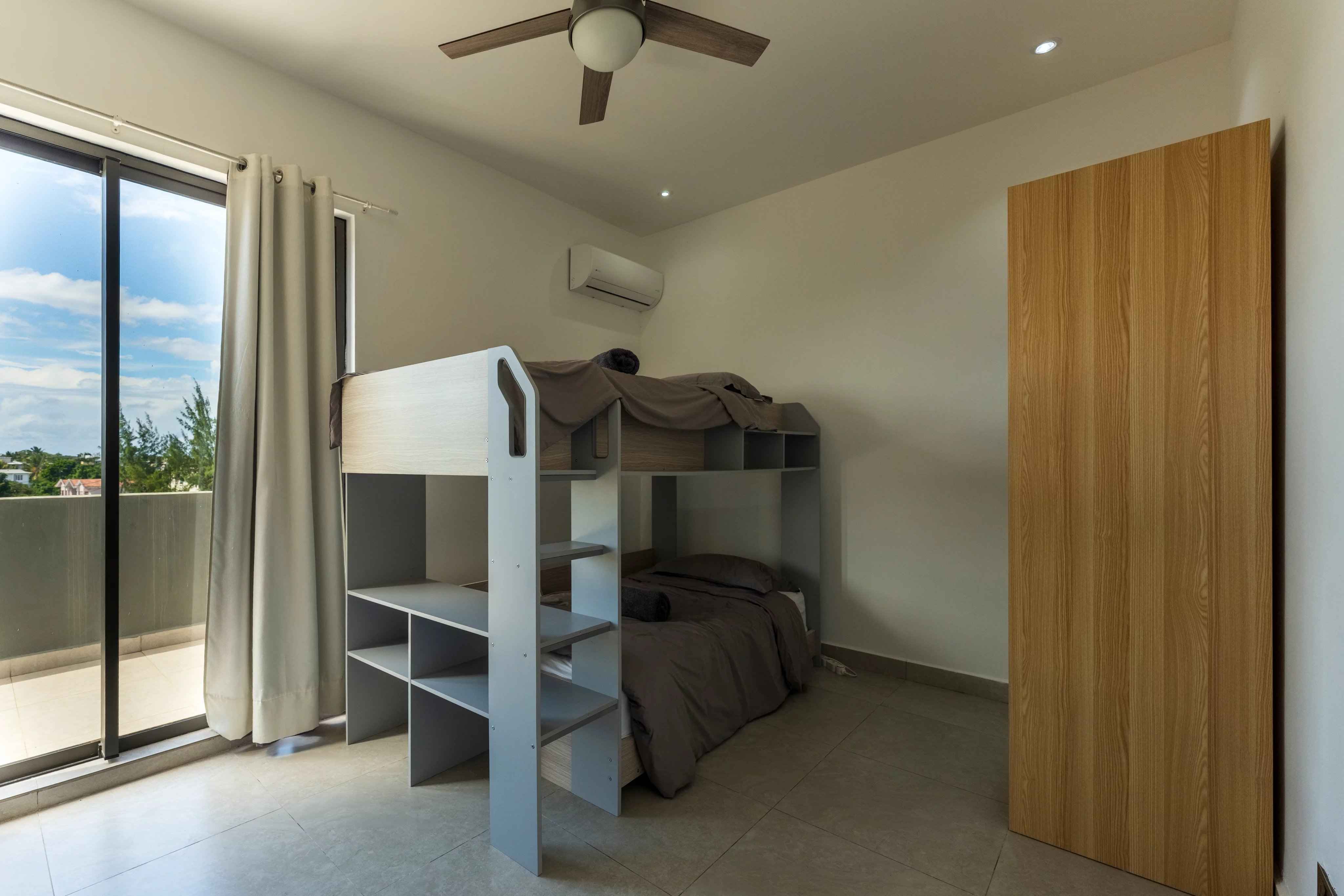 9259d3952cd813b15b941f76bab91838 c233664393 4096 original - Attribut alt par défaut.